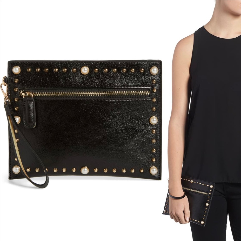 Embellished wristlet